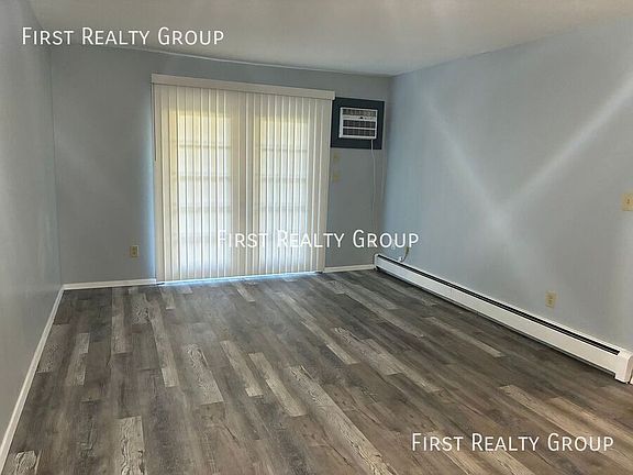 4th image of 1355 Ohmer Ave APT 7