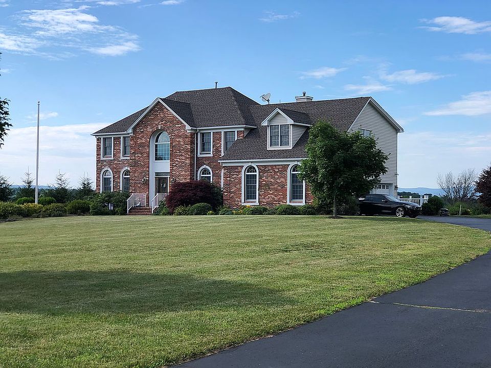 1st image of 21 Dana Dr