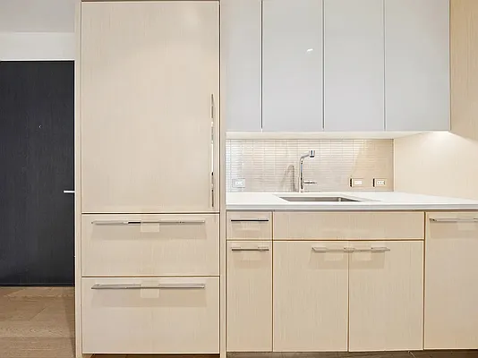 252 South Street #68K