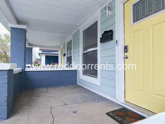 2nd image of 815 Jefferson Ave