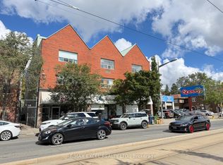 666 Saint Clair Ave W #305, Toronto, ON M6C 1B1