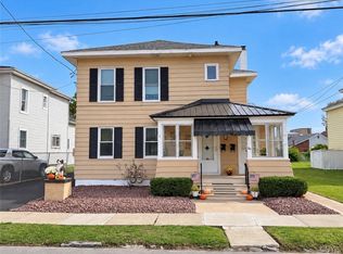 84 Van Anden St, Auburn, NY 13021