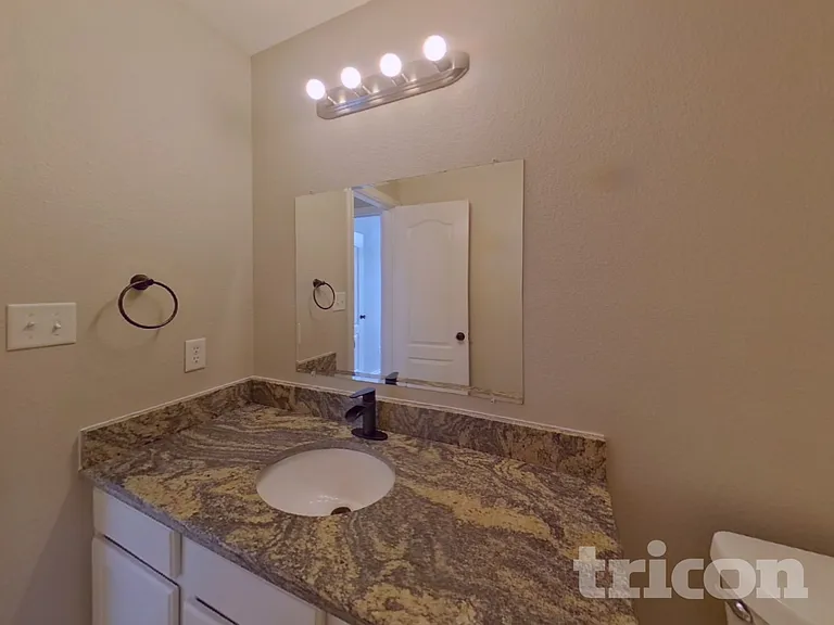 108 Parkwood Ct — Photo 16