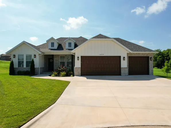 1604 N Bristol Avenue, Springfield, MO 65802