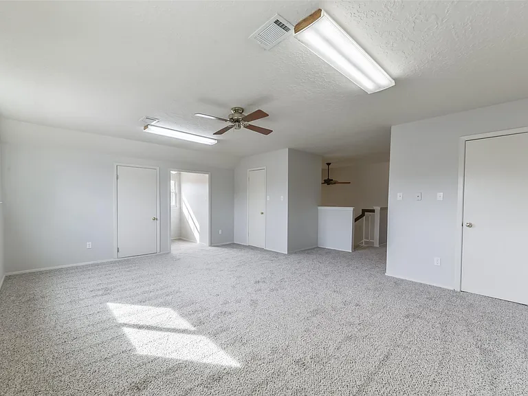 16606 Burlcreek — Photo 30
