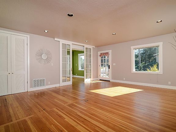 5th image of 7873 Magnolia Ave