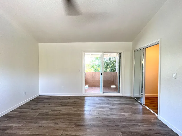 1629 Kendall Dr — Photo 22
