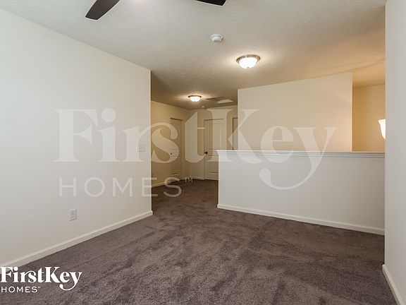 5th image of 2914 Pointe Harbour Dr