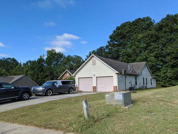 2nd image of 252 Deodar Ln