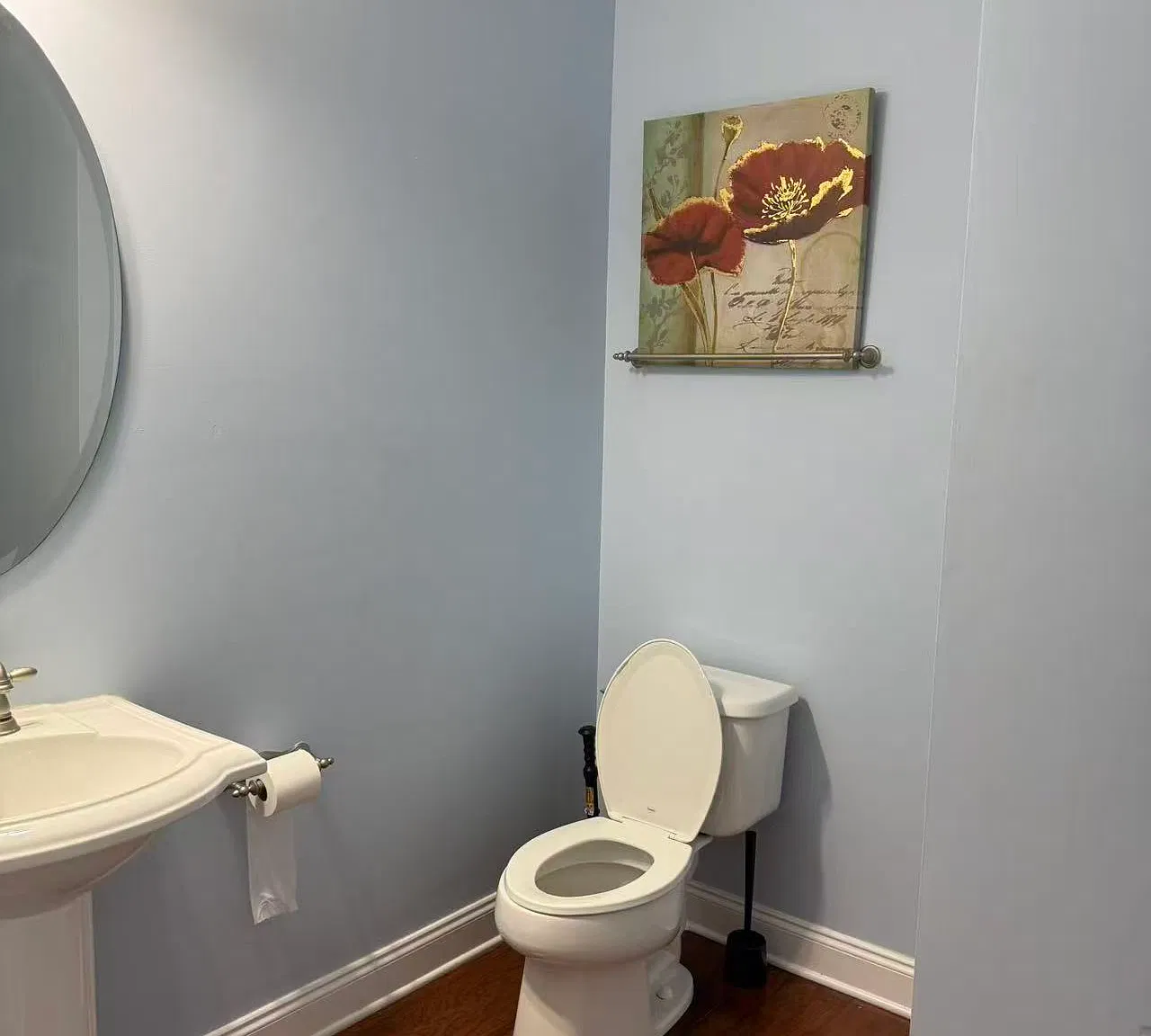 3 bed, 2.5 bath, 2505 sqft, $2,200 — Photo 1