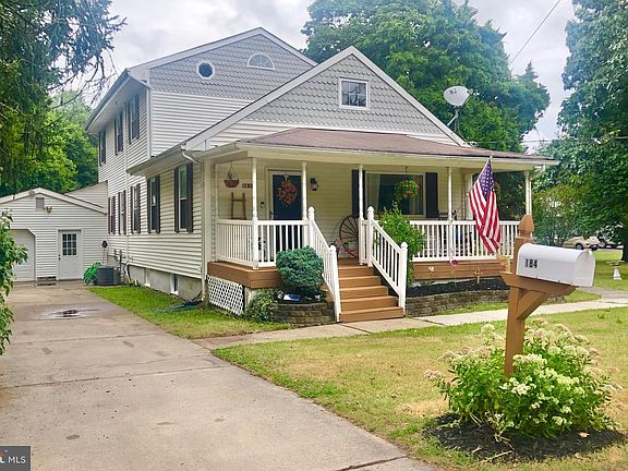 4th image of 184 Clifton Ave