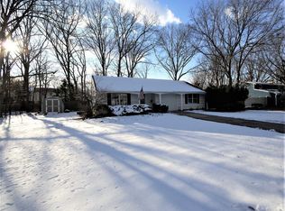 10 Cub Rd, South Setauket, NY 11720