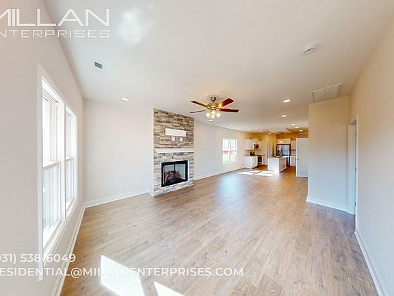 3rd image of 449 Ayden Ln
