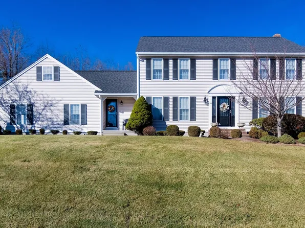 99 Jennifer Dr, Holden, MA 01520