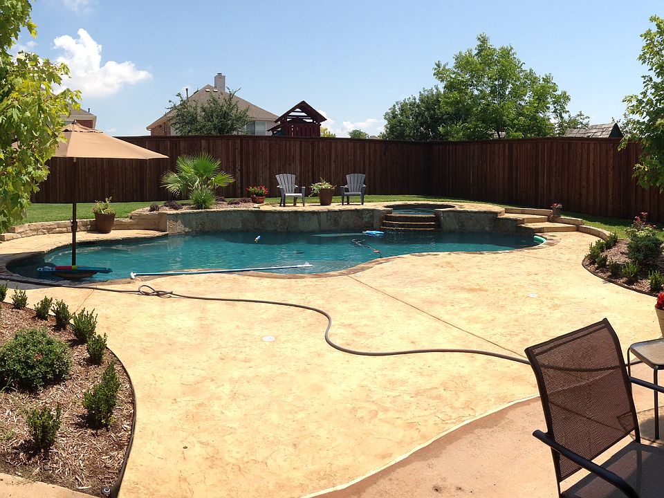 1st image of 329 Green Acres Dr