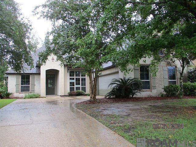 1st image of 18068 Timberview Dr