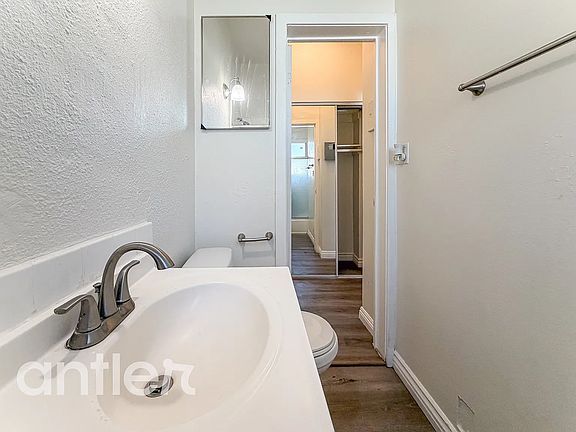 3rd image of 718 S Carondelet St #O308