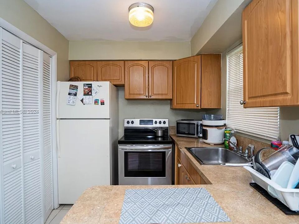 1st image of 5270 SW 90th Way APT 3