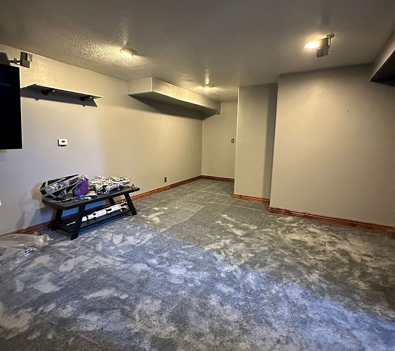 1st image of 162 N 2475 W