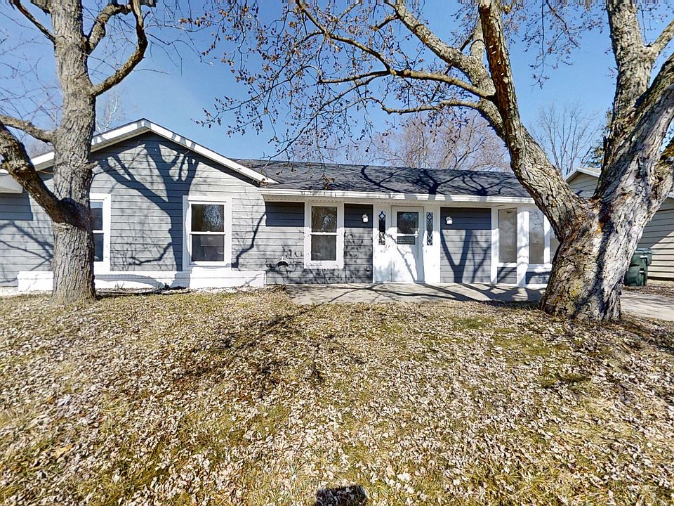 1st image of 667 Holiday Dr