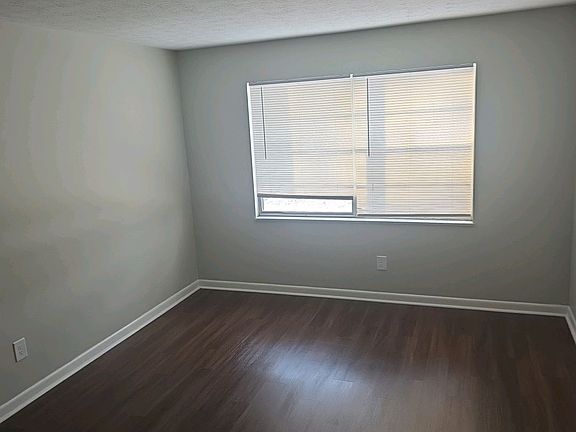 3rd image of 1601 Gagel Ave #18
