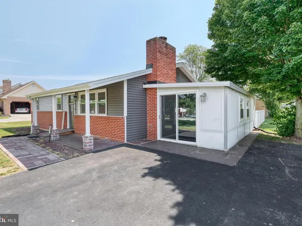 90 Schofield Dr, East Berlin, PA 17316