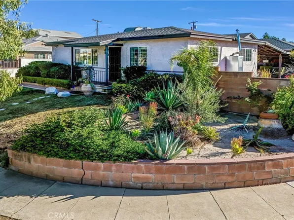 12832 Willard St, North Hollywood, CA 91605