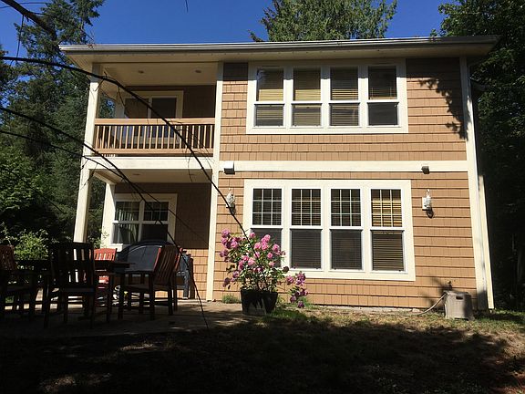 3rd image of 6820 NE Wood Bay Ln
