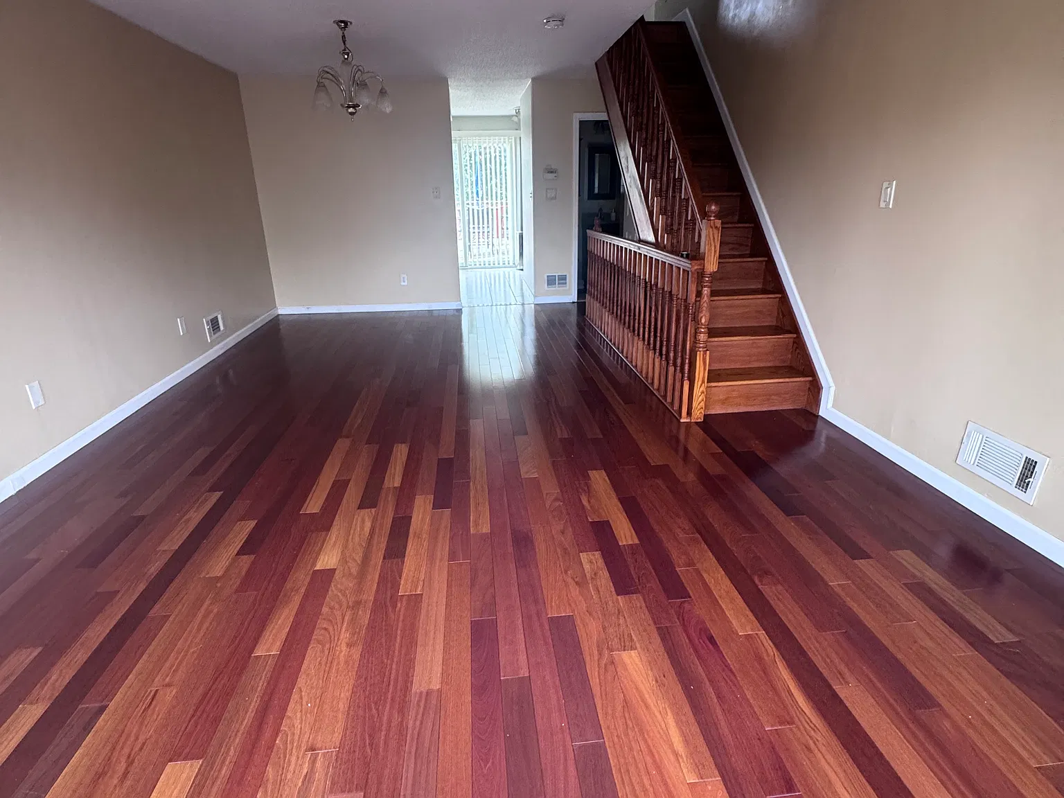 3 bed, 1285 sqft, $3,000 — Photo 4