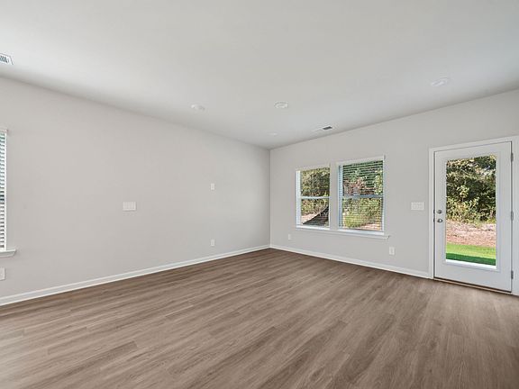 The Oakland floorplan with the Charm White interior package.