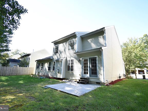 2nd image of 7073 Redwood Ct