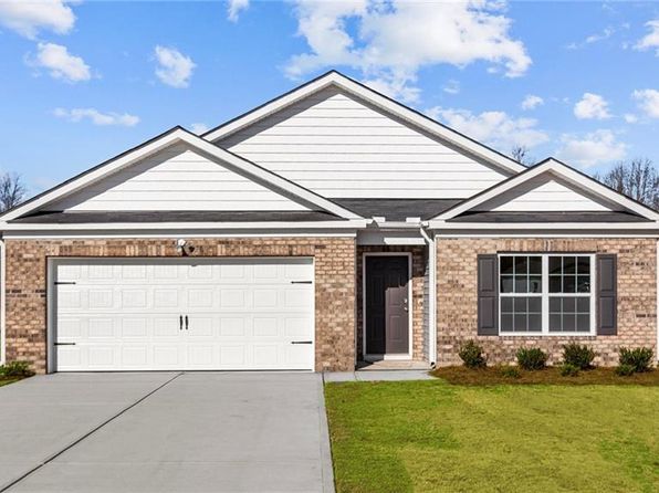 155 Big Laurel Dr, Mocksville, NC 27028