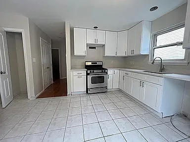 291 Lockman Ave #2 — Photo 17