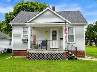 414 Locust St, Minonk, IL 61760