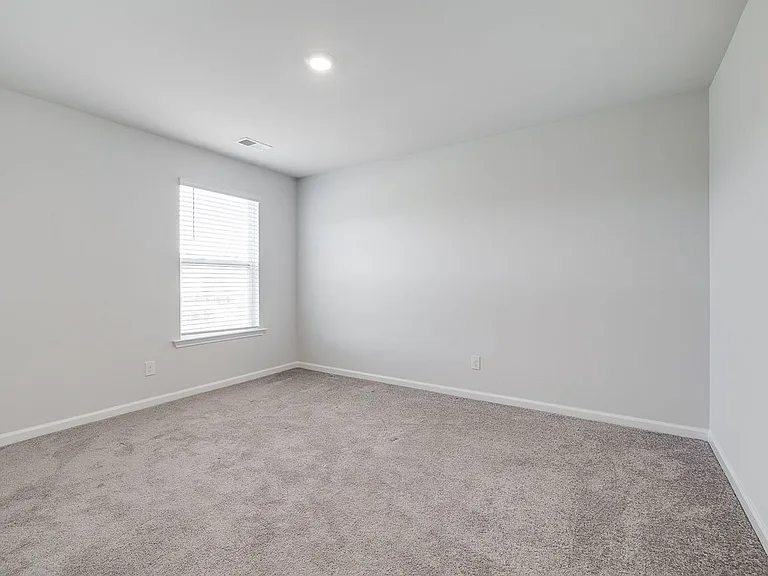 102 Spillway Ct — Photo 28