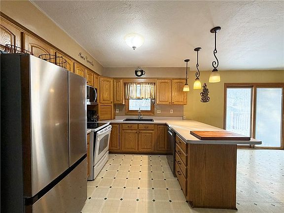 3rd image of 209 South Coleman Street