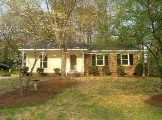 4105 Tucson Dr, Greensboro, NC 27406