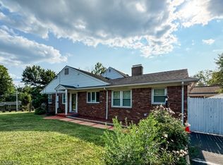 799 Foothill Rd W, Bridgewater, NJ 08807