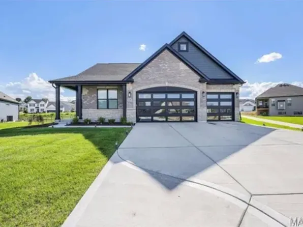 535 Crail Ct, Dardenne Prairie, MO 63368