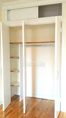 Rented by Manhattan Connection | media 21