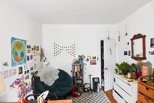 Rented by The Agency | media 2