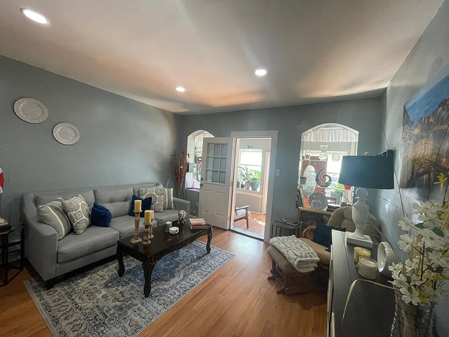 3 bed, 1.5 bath, 1064 sqft, $1,500 — Photo 4