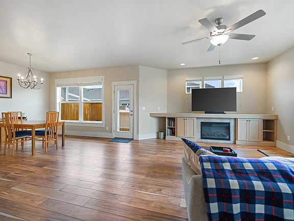 2nd image of 1245 Periwinkle Ct