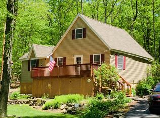 122 Hemlock Rd, Milford, PA 18337