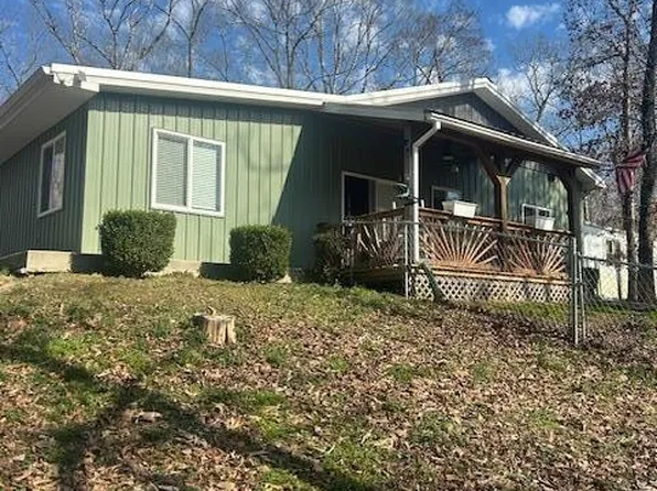100 Camelot Dr, Camden, TN 38320