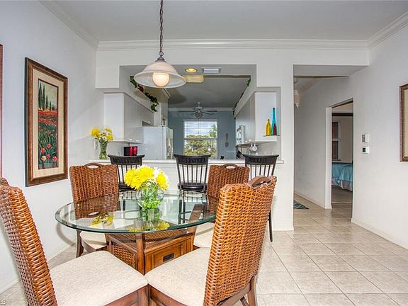 5th image of 10453 Washingtonia Palm Way #3335