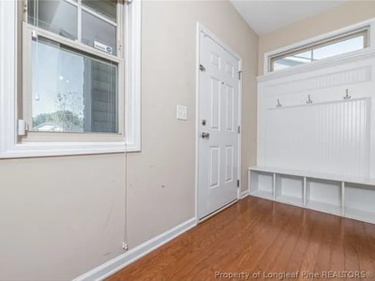 22 Hallow Oak St — Photo 4