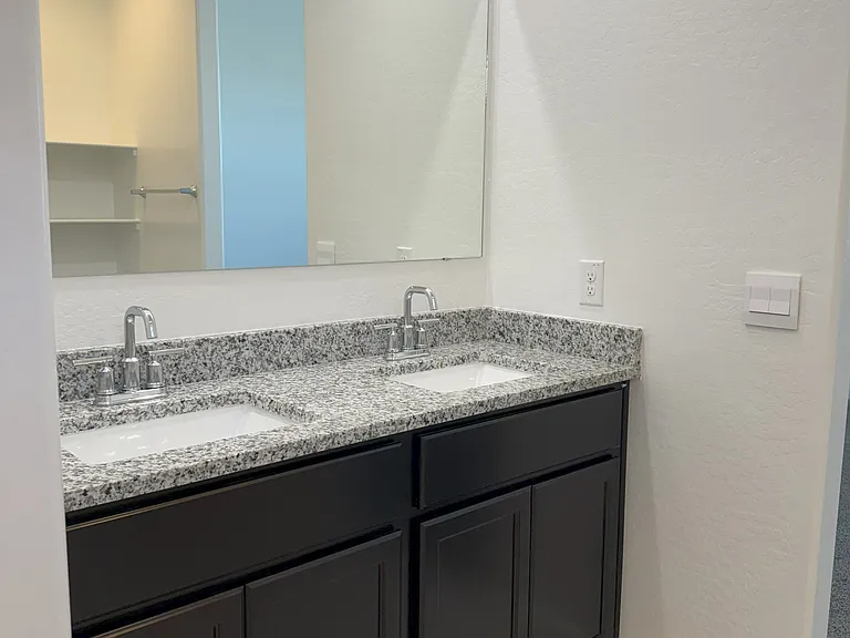 1840 W Spaulding Ave — Photo 35