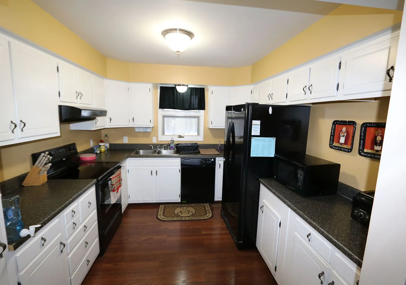 3-bedroom, 3 bathroom furnished home in Saint Joseph — Photo 3