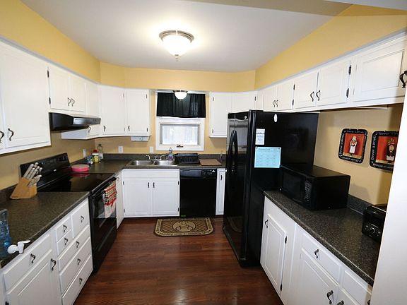 3rd image of 2727 S Lakeshore Dr APT A-4